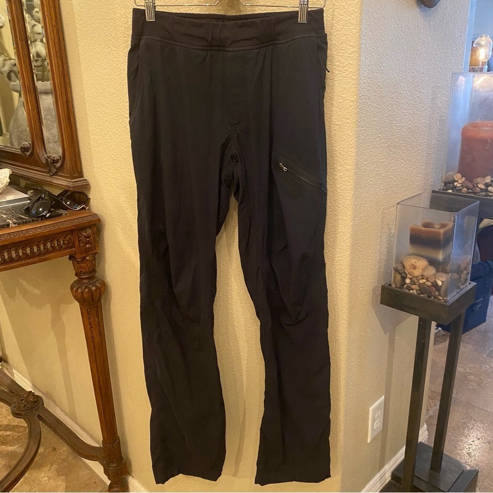 Black Women's Pants